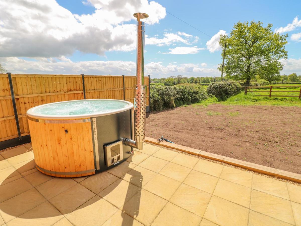 Acorn Lodge Stafford Exteriör bild